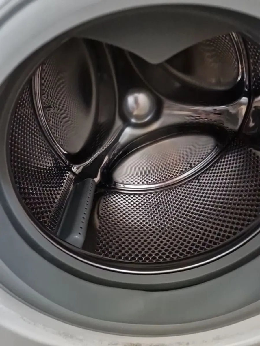 Whirlpool Washing Machine - Image 2