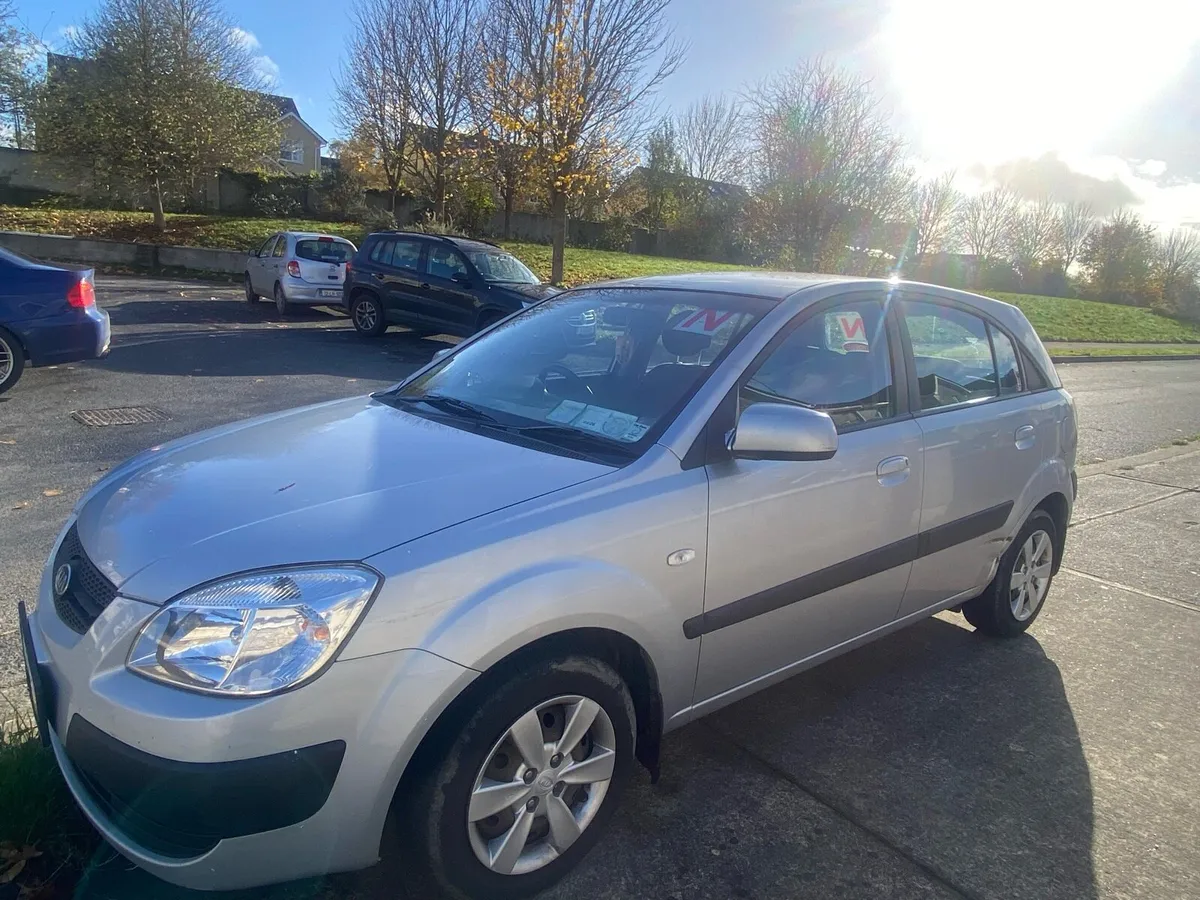 Kia Rio Hatchback 2009 - Image 2
