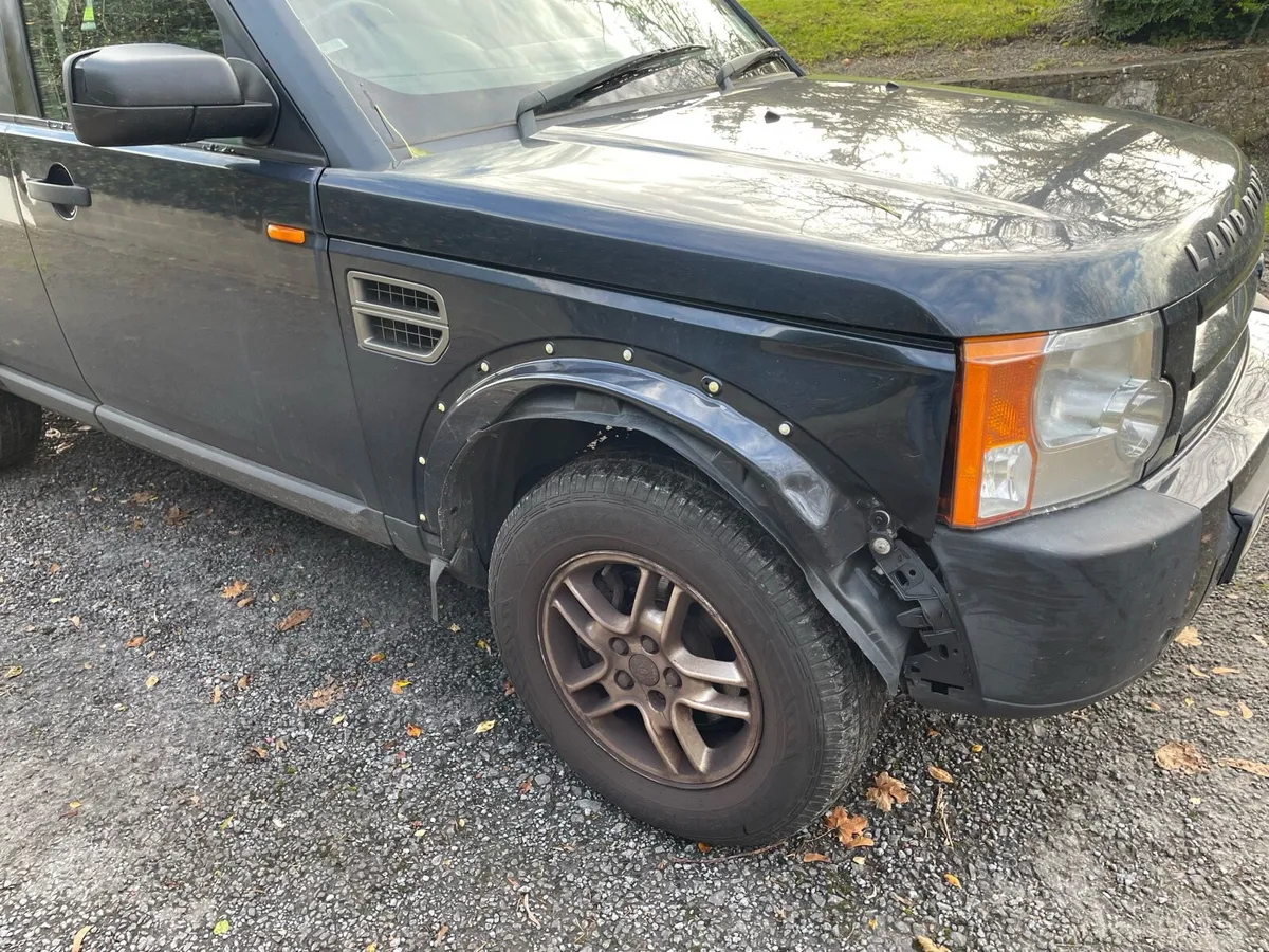 05 Land Rover - Image 4