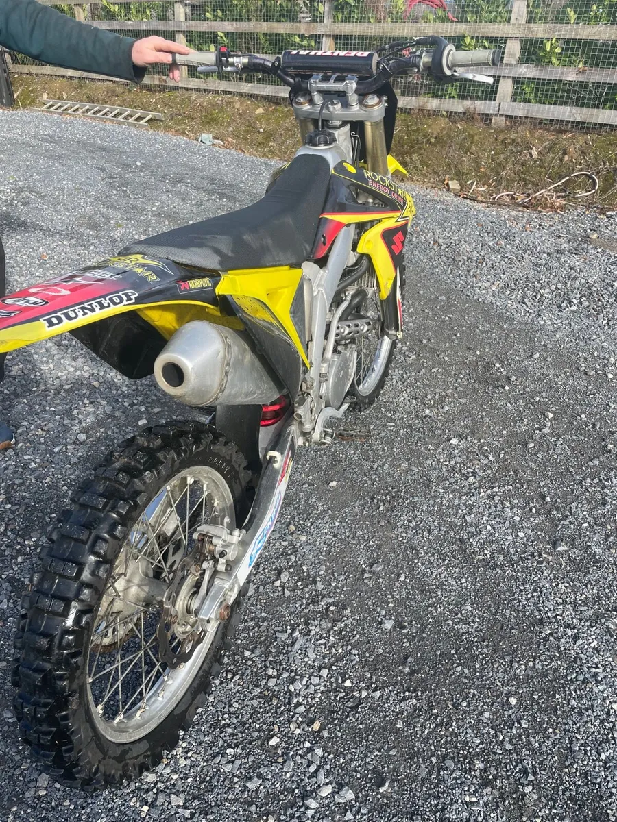 Suzuki RMZ Dirt bike - Image 1