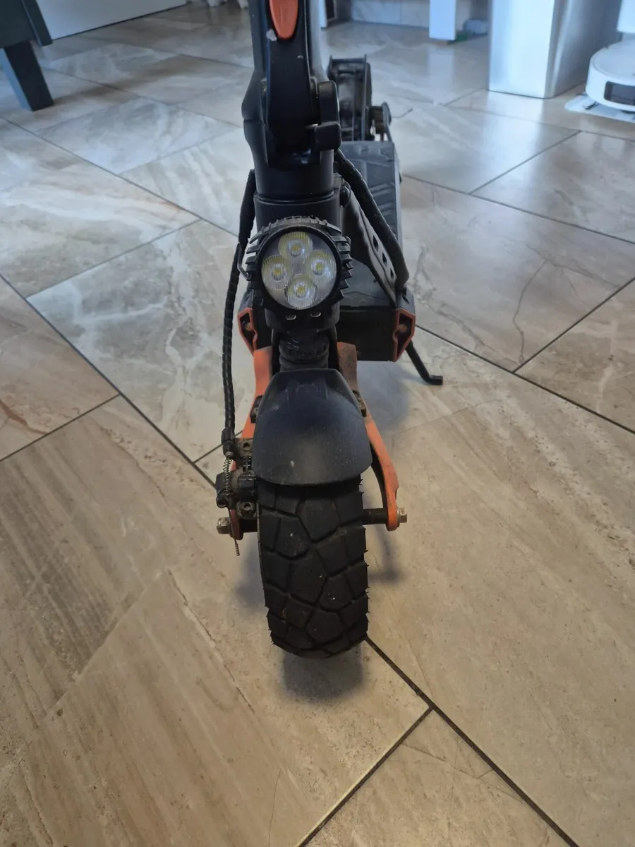Kukirin electric scooter - Image 1