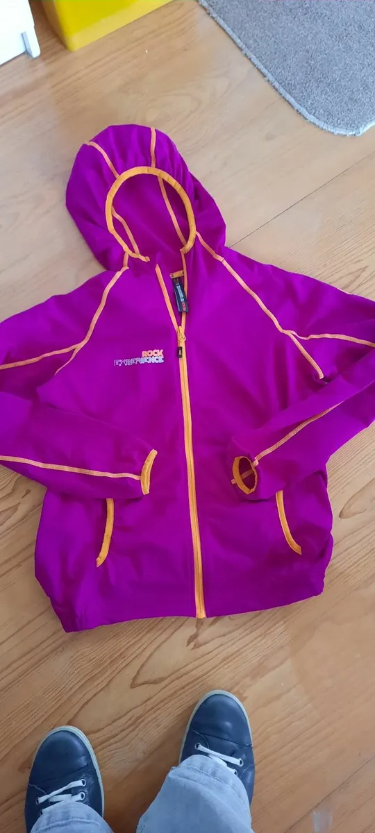 Ladies coats and clothes - Image 2