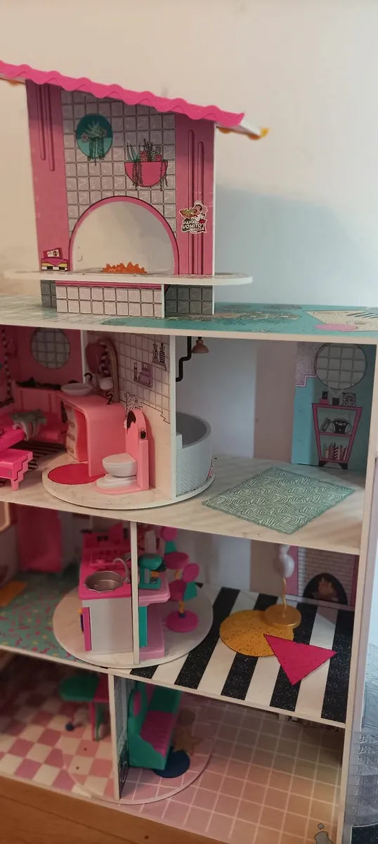 OMG Doll house - Image 3