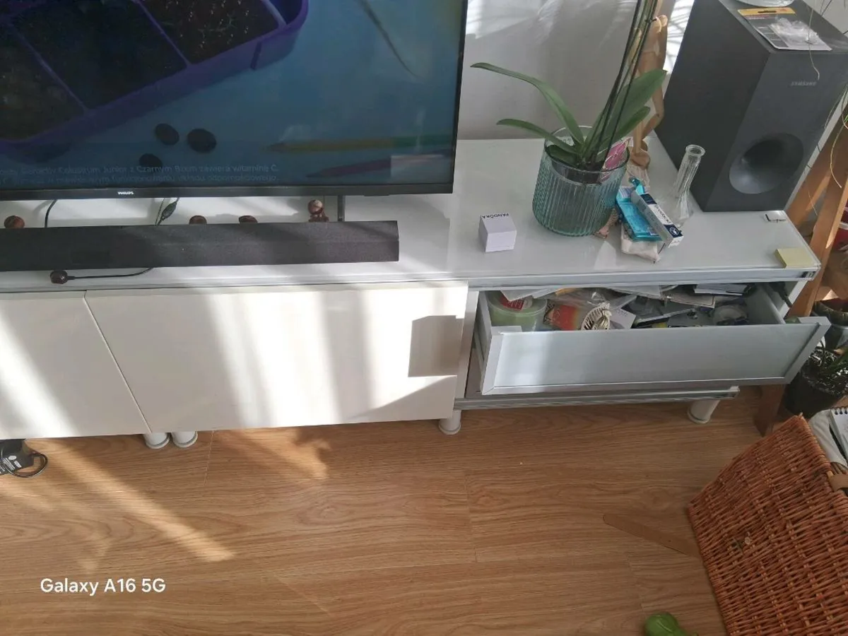 Tv unit - Image 2