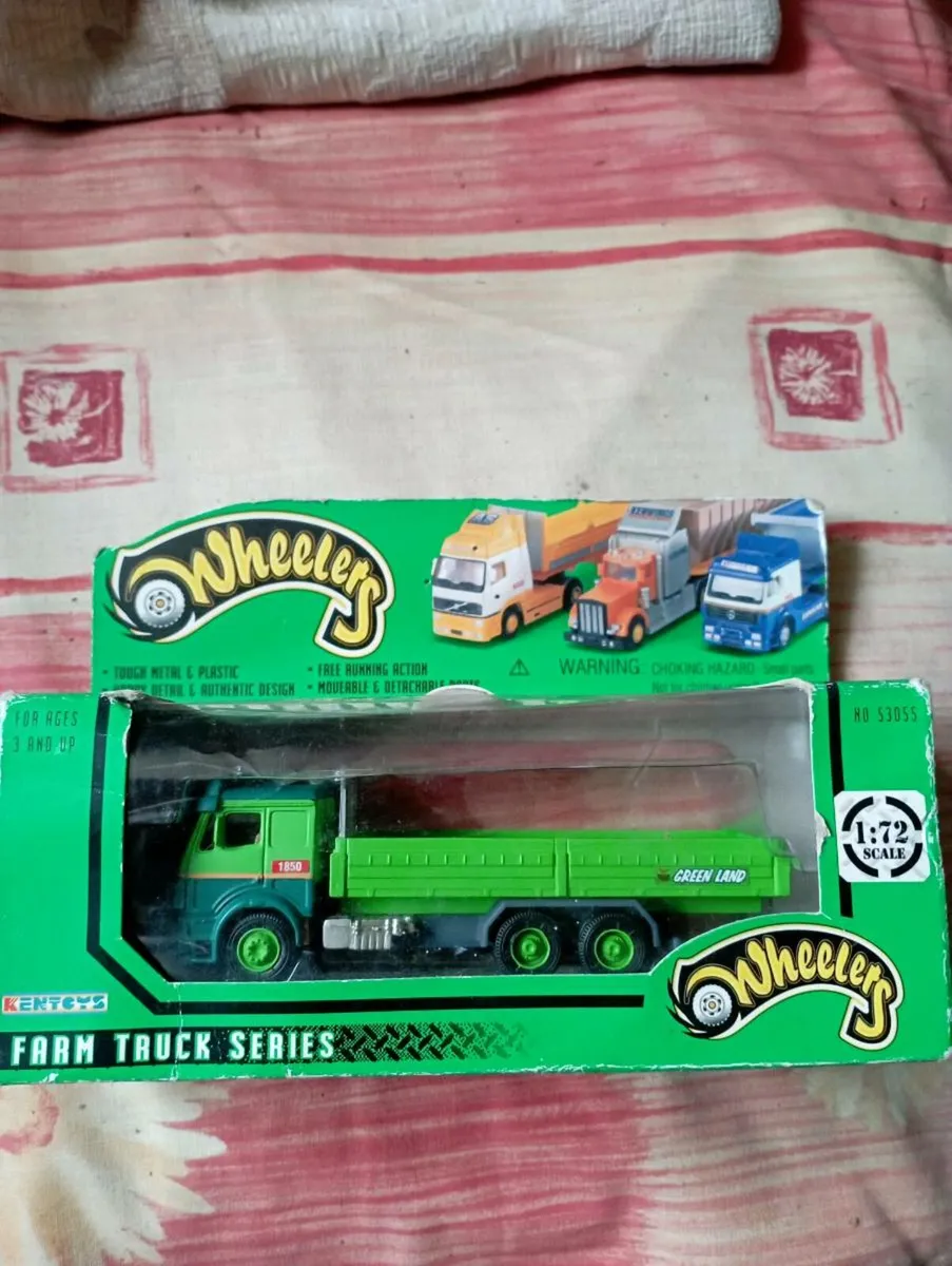 WHEELERS DIECAST 1-72 SCALE  TRUCK - Image 1