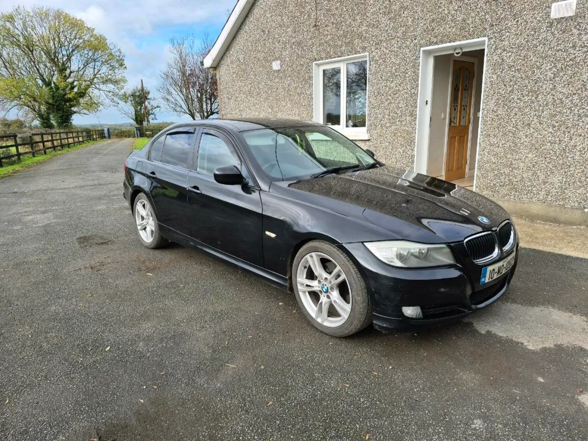 BMW 320d - Image 1
