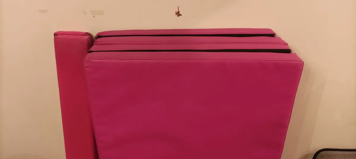 Gymnastics mat and beam - Image 2