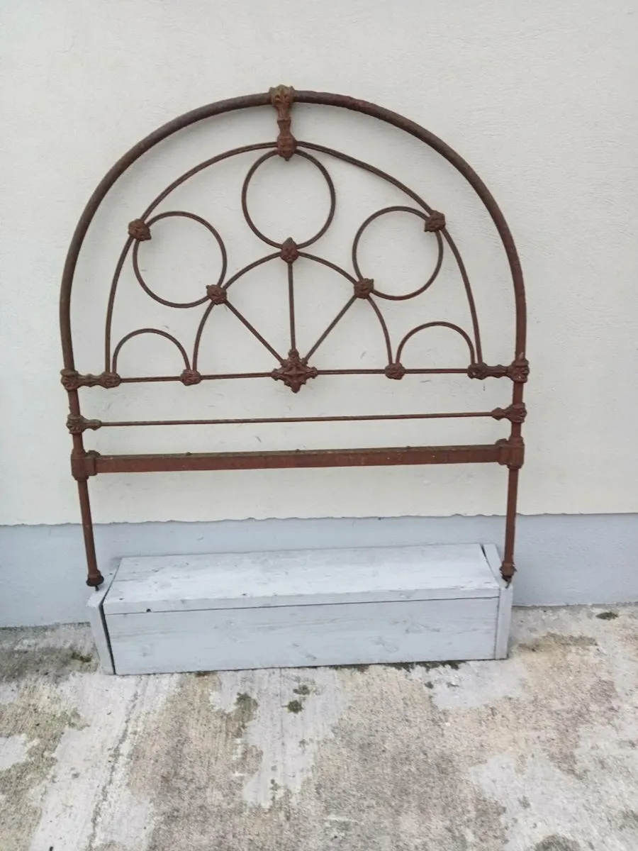 Old bed frame - Image 1