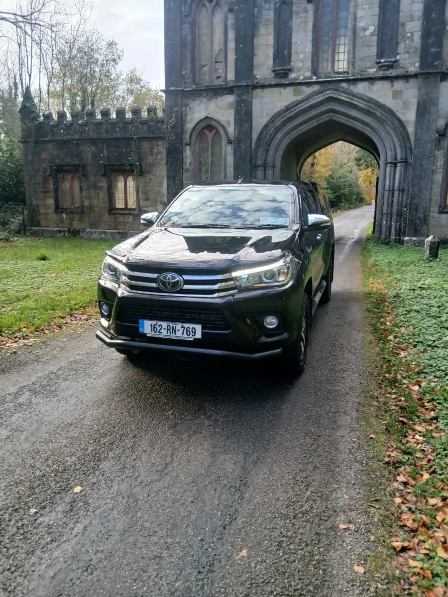Toyota hilux - Image 2