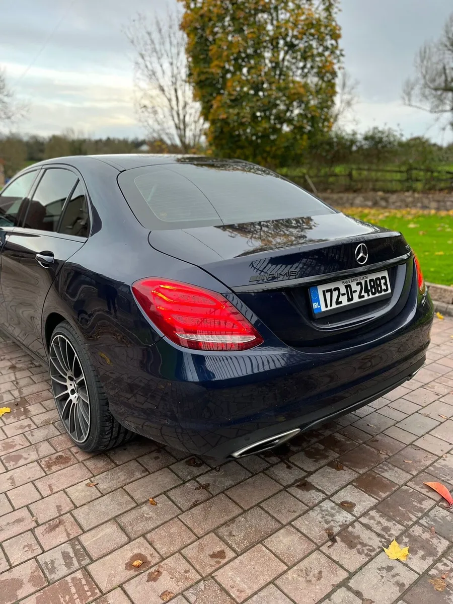 (172) Mercedes C CLASS Night Edition WITH LOW KMS - Image 3
