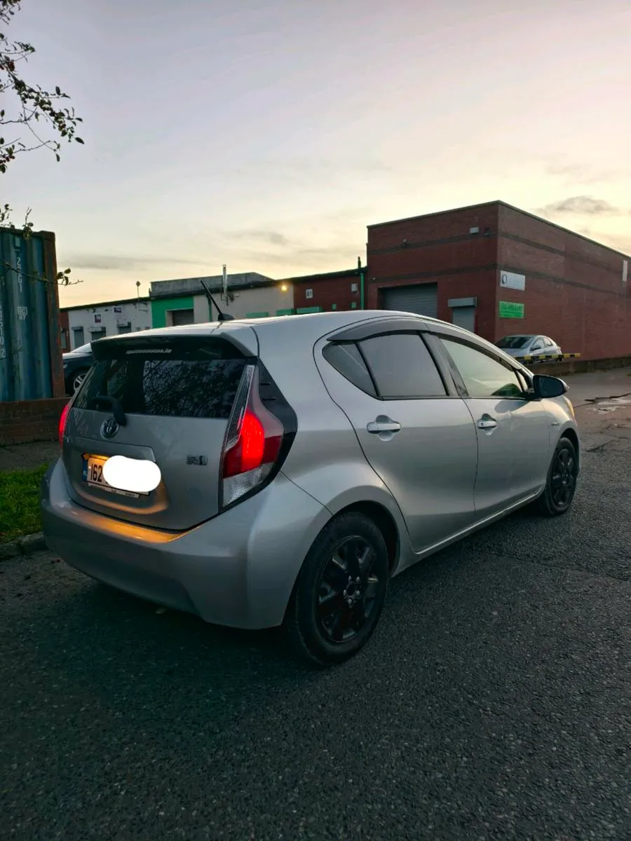 Automatic hybrid Toyota Aqua Inmobilizer and alarm - Image 4