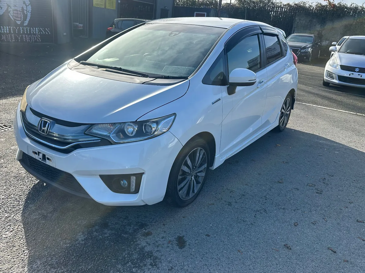 2015 Honda Fit Full Option Fresh NCT Rd tax - Image 2