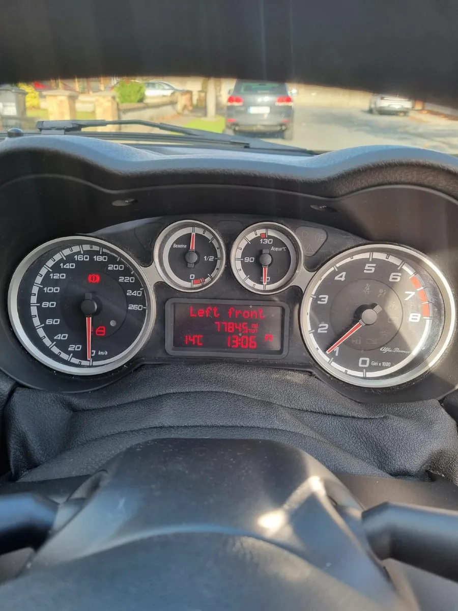 Alfa Romeo Mito 2010 - Image 2