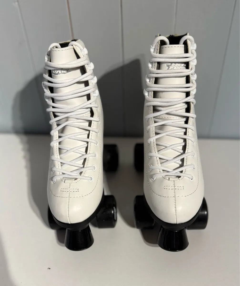 White Girls Skates Size 3UK Like New - Image 4