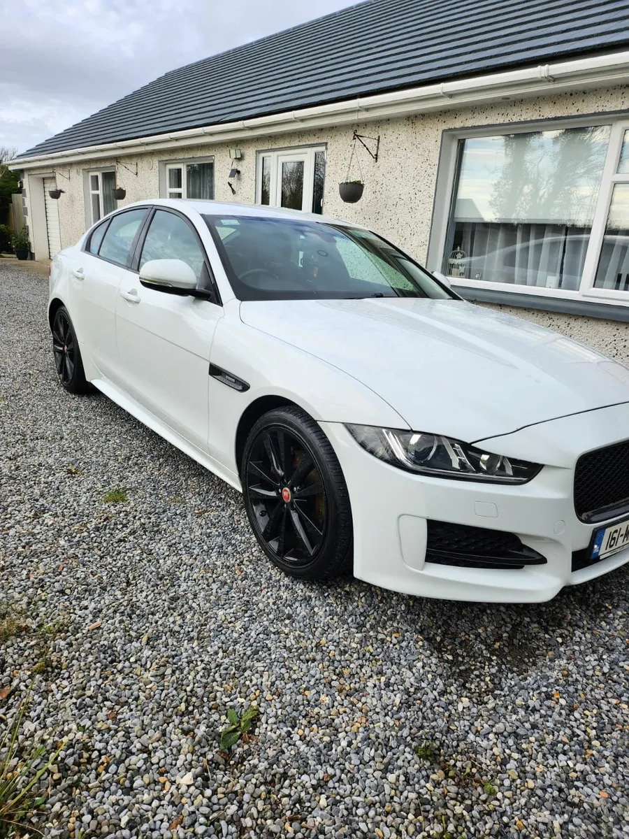 Jaguar XE 2016 - Image 3