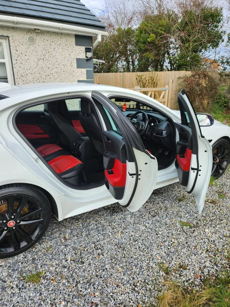 Jaguar XE 2016 - Image 3