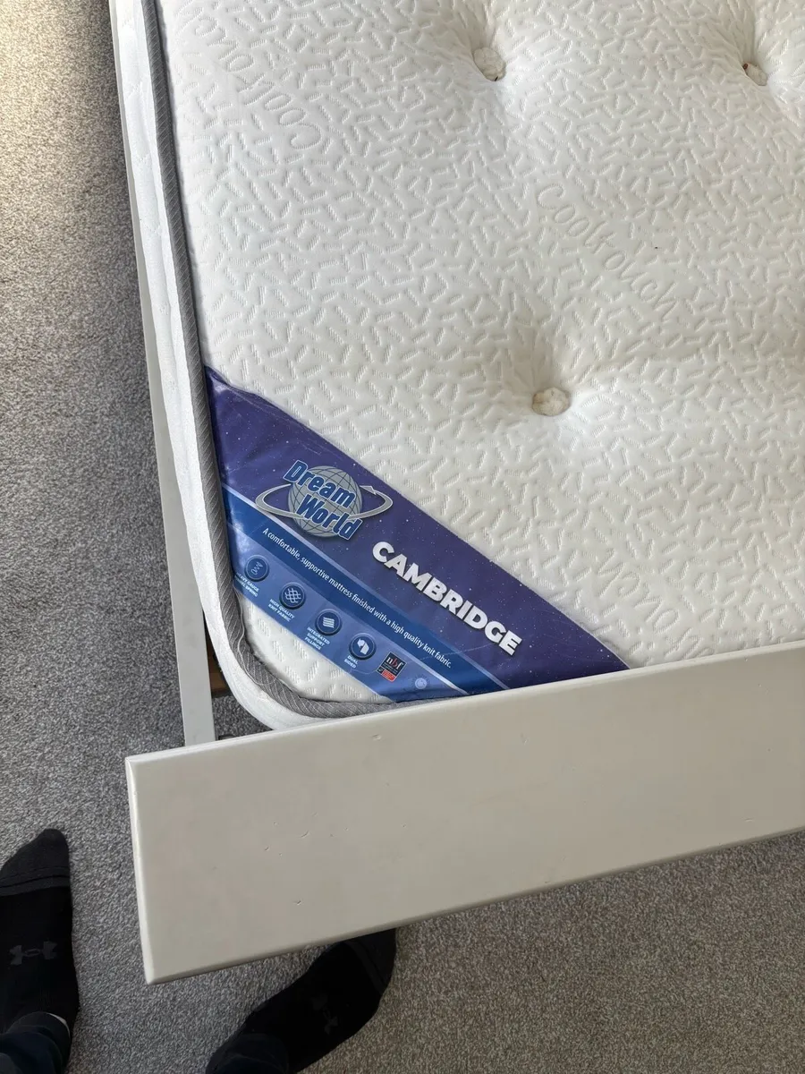 Two double beds with mattresses - Image 2