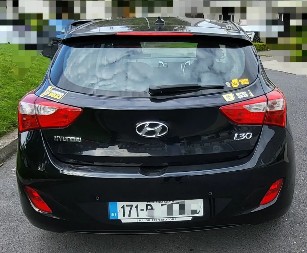 Hyundai i30 2017 *Automatic* Deluxe - Image 2