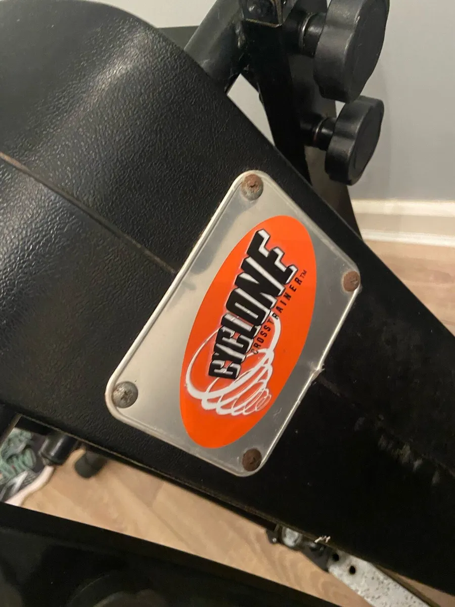 Cross trainer - Image 2