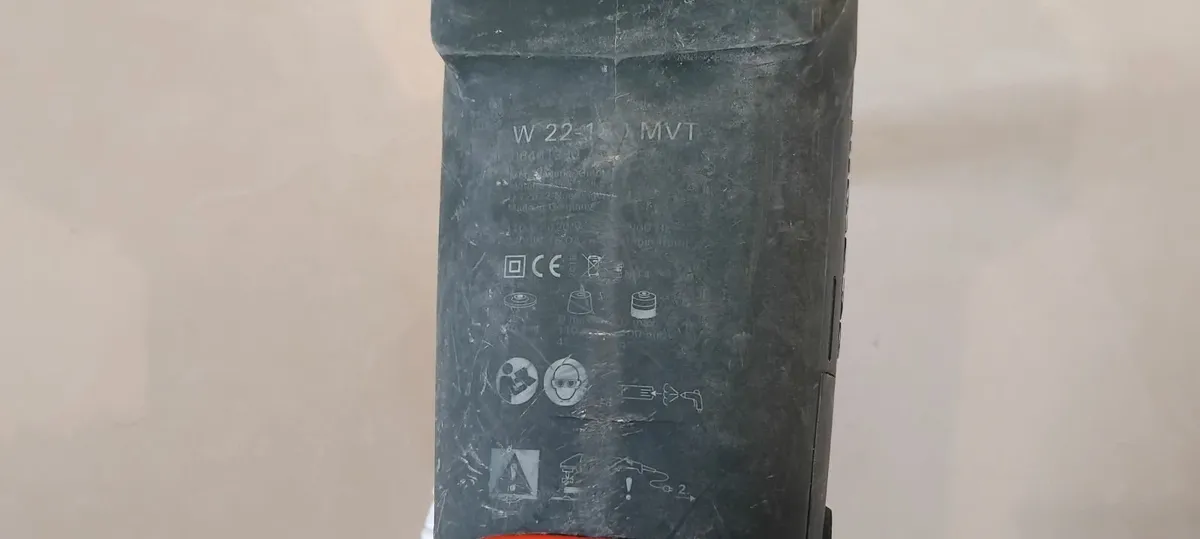 Metabo W 22-180 MVT Angle Grinder 110v - Image 4