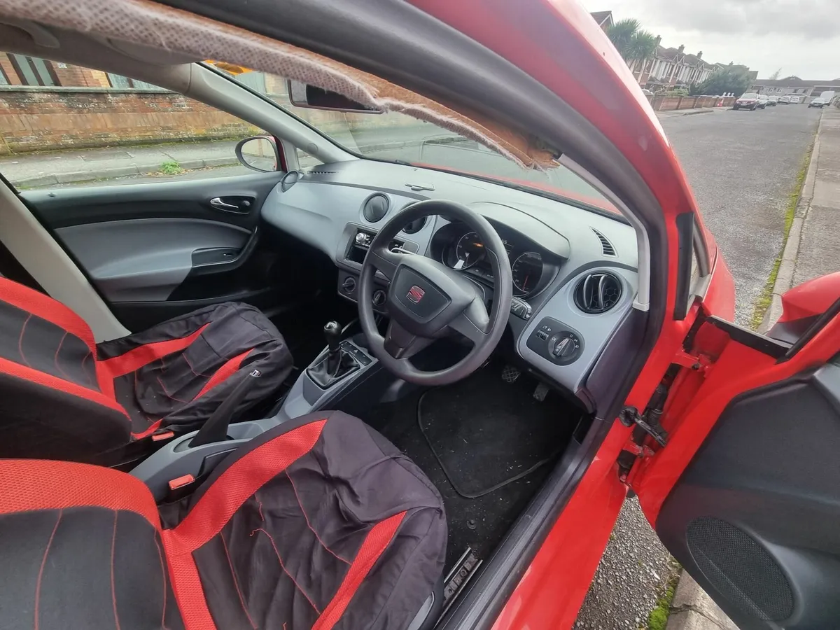 SEAT Ibiza 2013 - Image 2