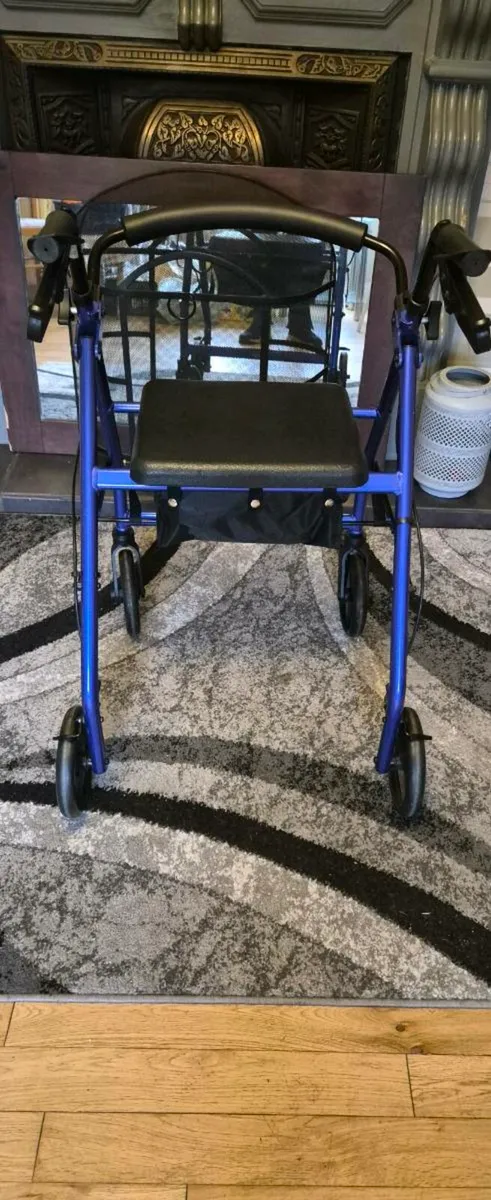 Walking aid - Image 3