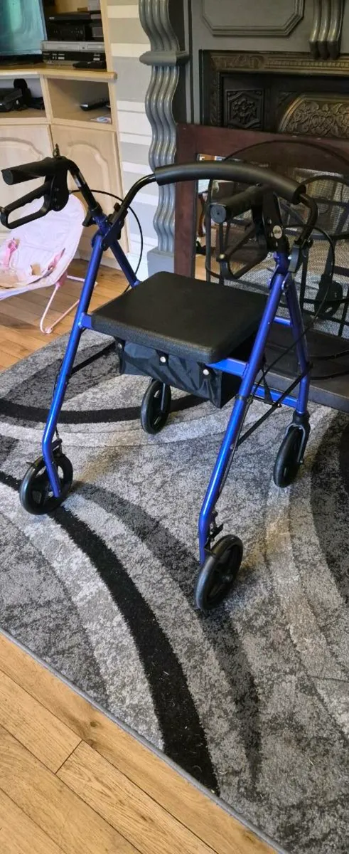 Walking aid - Image 4