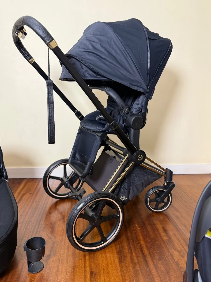 Cybex Priam platinum full set with car seat - Image 3