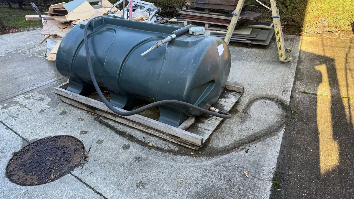 Diesel tank for sale - Image 1