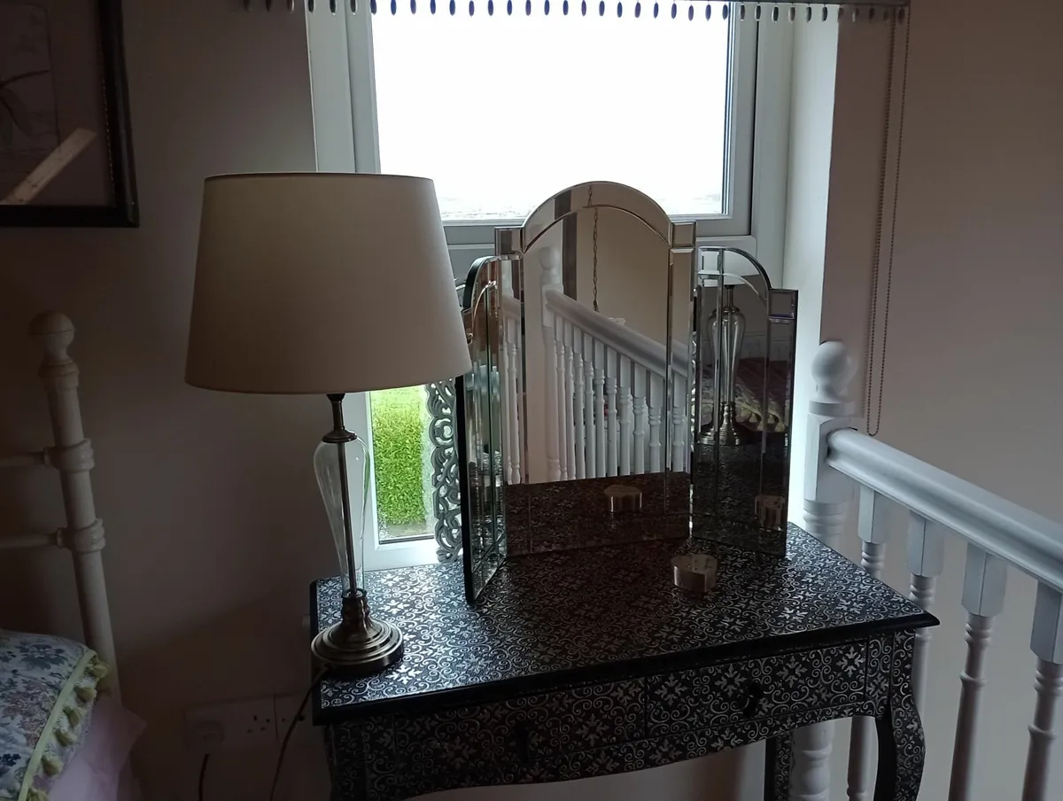 Beautiful dressing table - Image 1