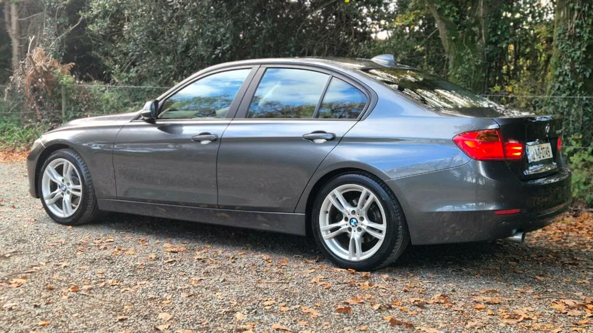 Bmw 320D (automatic ) - Image 3