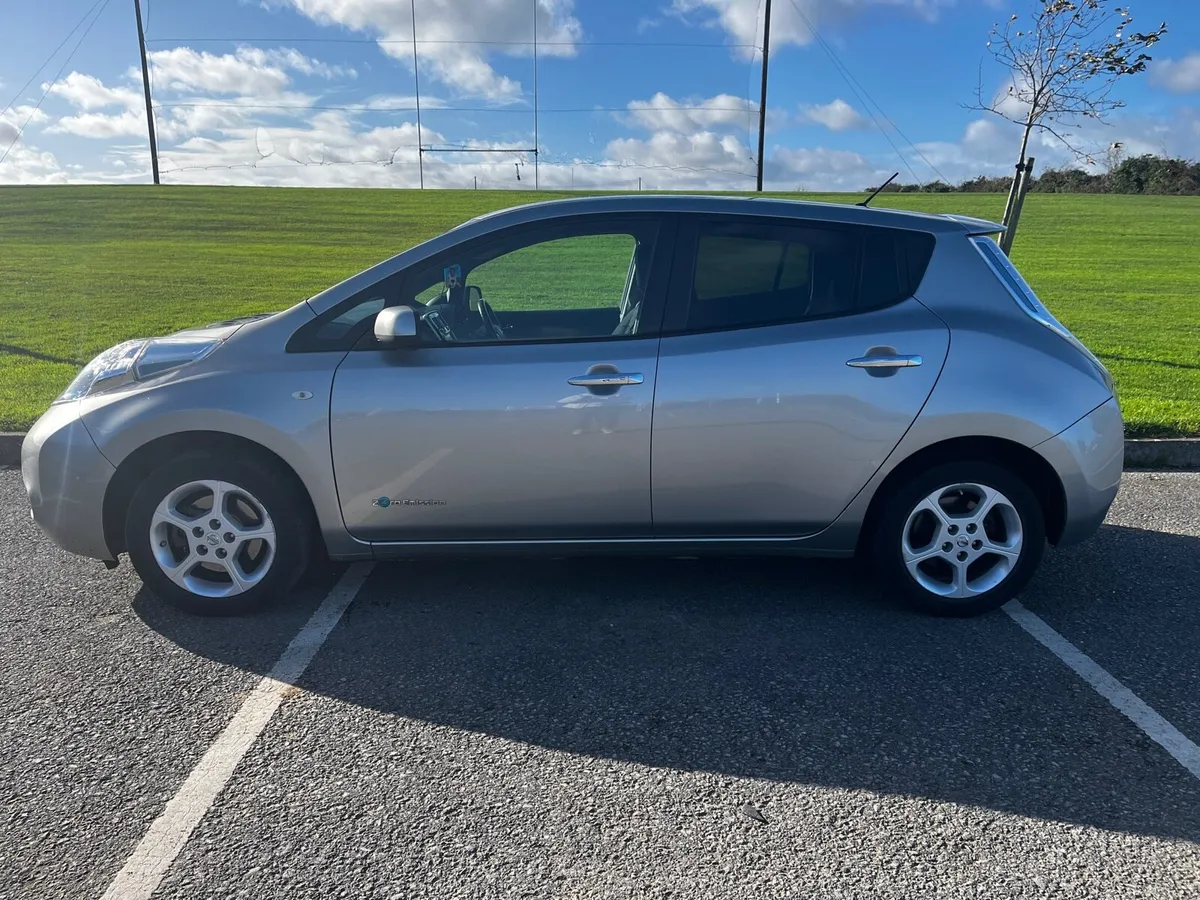 Nissan Leaf - Image 2