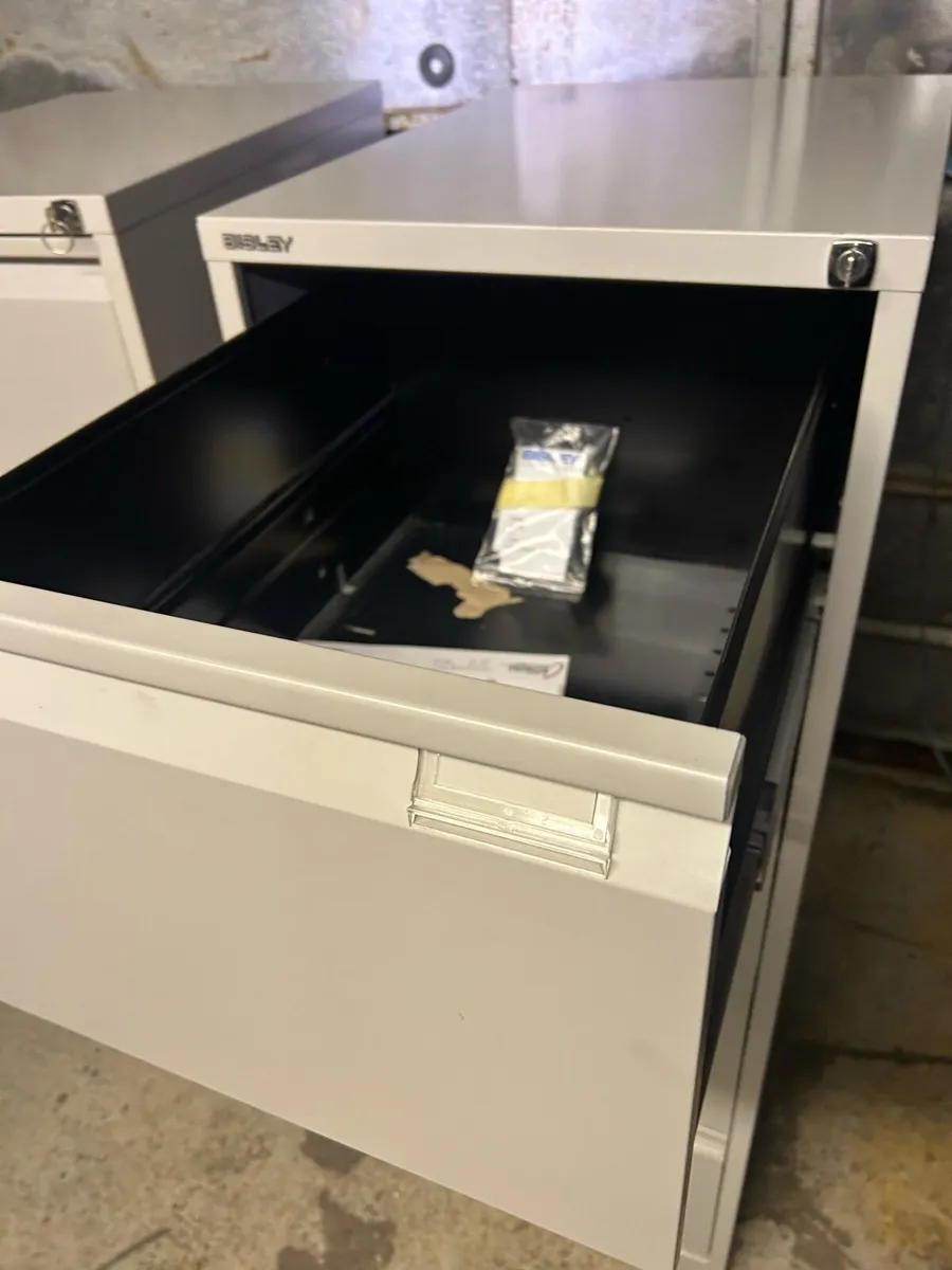 Filing cabinet - Image 3