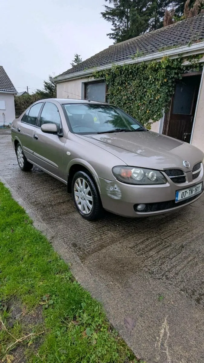 Nissan Almera 1.5 SXE 4DR - Low mileage - Image 4