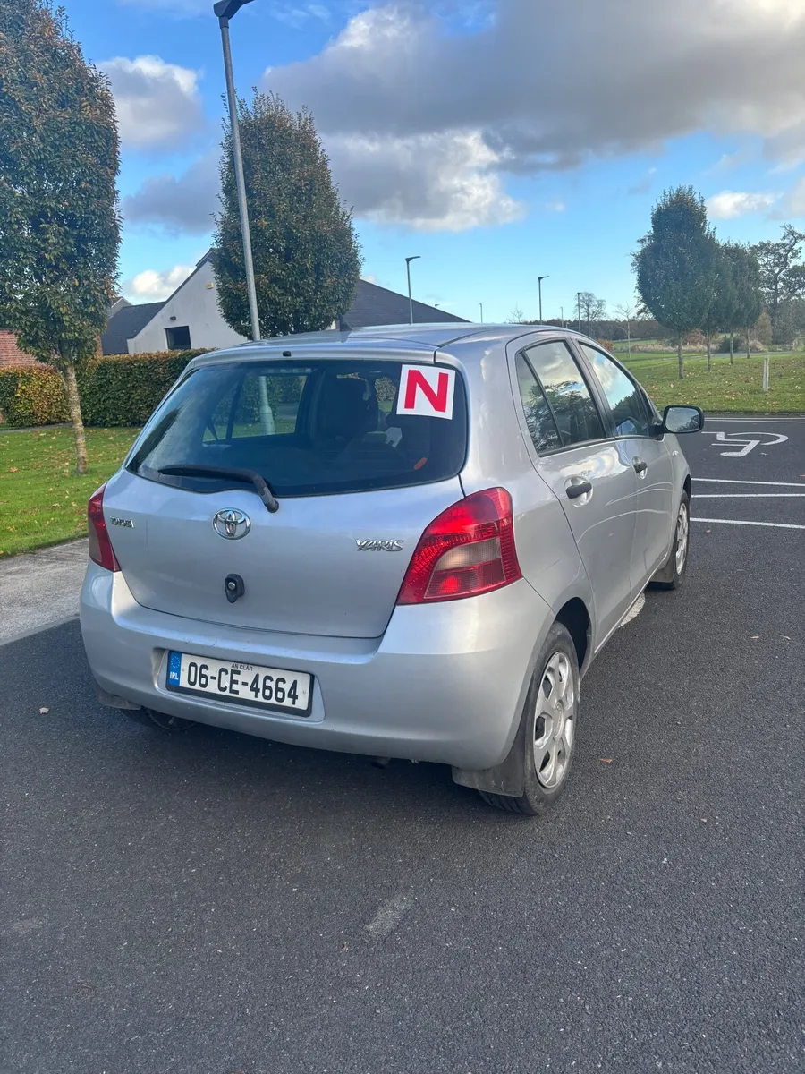 Toyota Yaris 2006 - Image 3