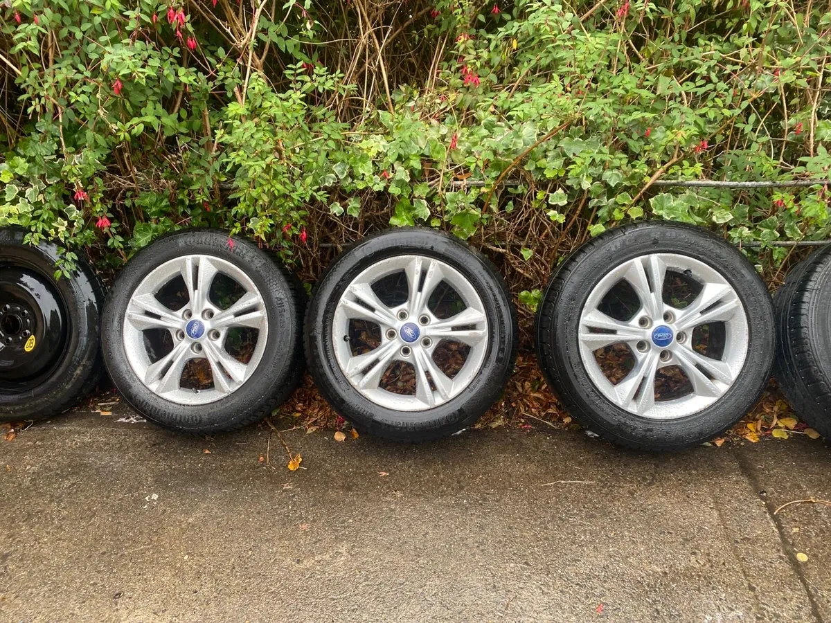 16 " inch genuine ford focus alloys - Image 3