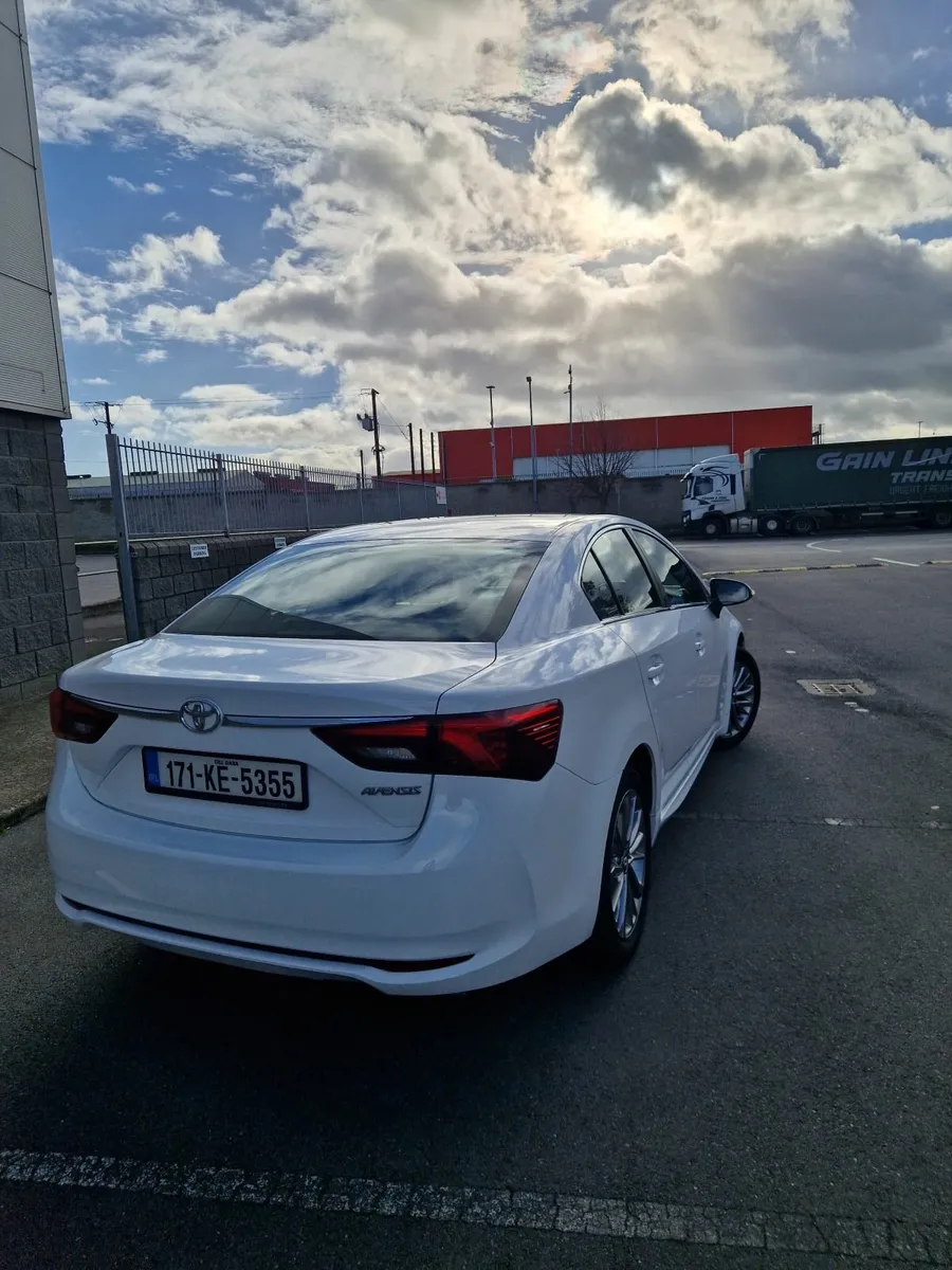 Toyota Avensis 2017 - Image 4