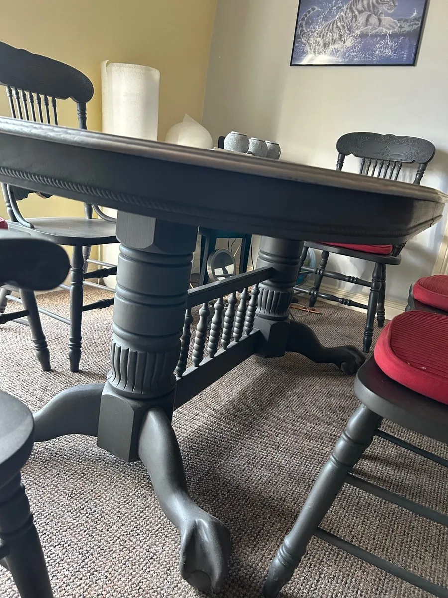 Table and 6 chairs - Image 4