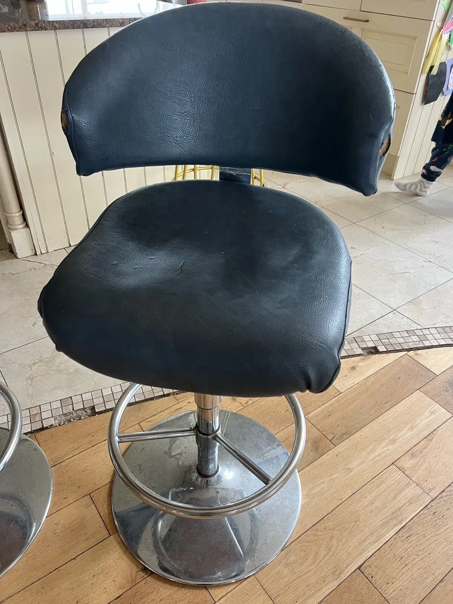 Kitchen Bar Stools - Image 3