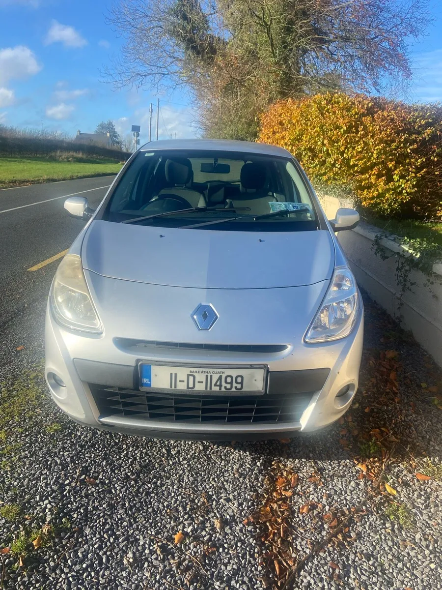 2011 Clio - Image 1