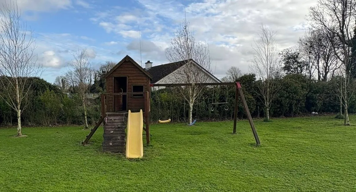 Play House - Image 1