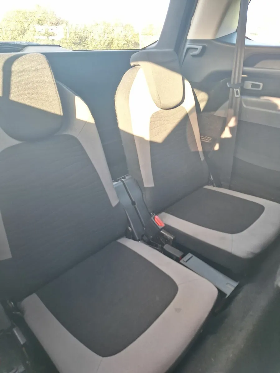 Citroen C4 2016 - Image 2