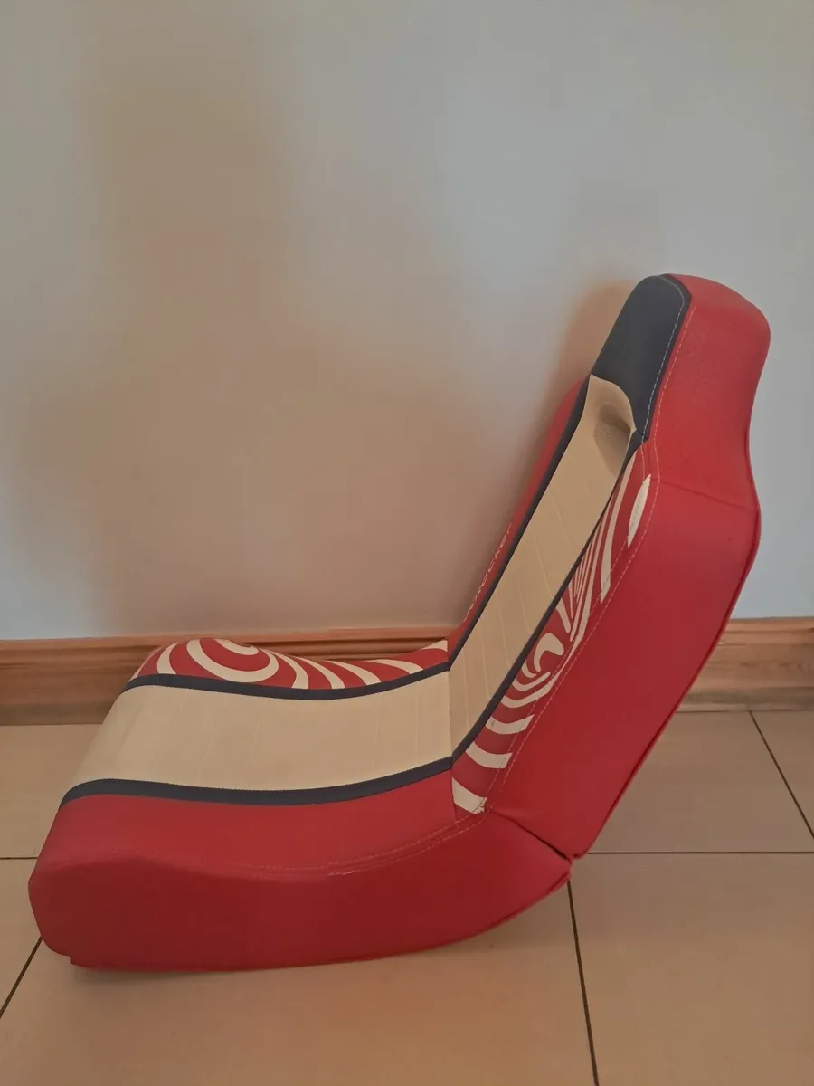 Gaming chair - Image 1
