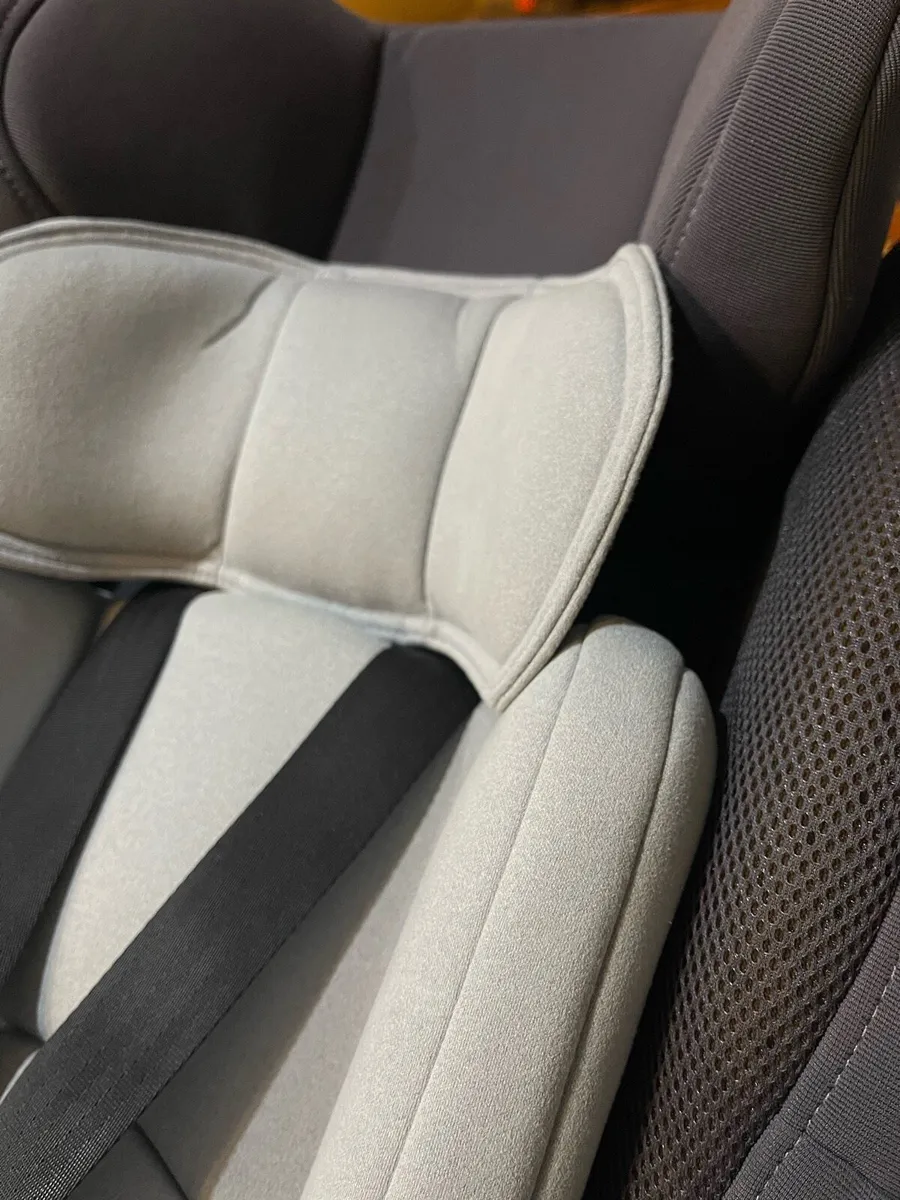 Nuna Rebl 360 car seat from birth to 4y - Image 1