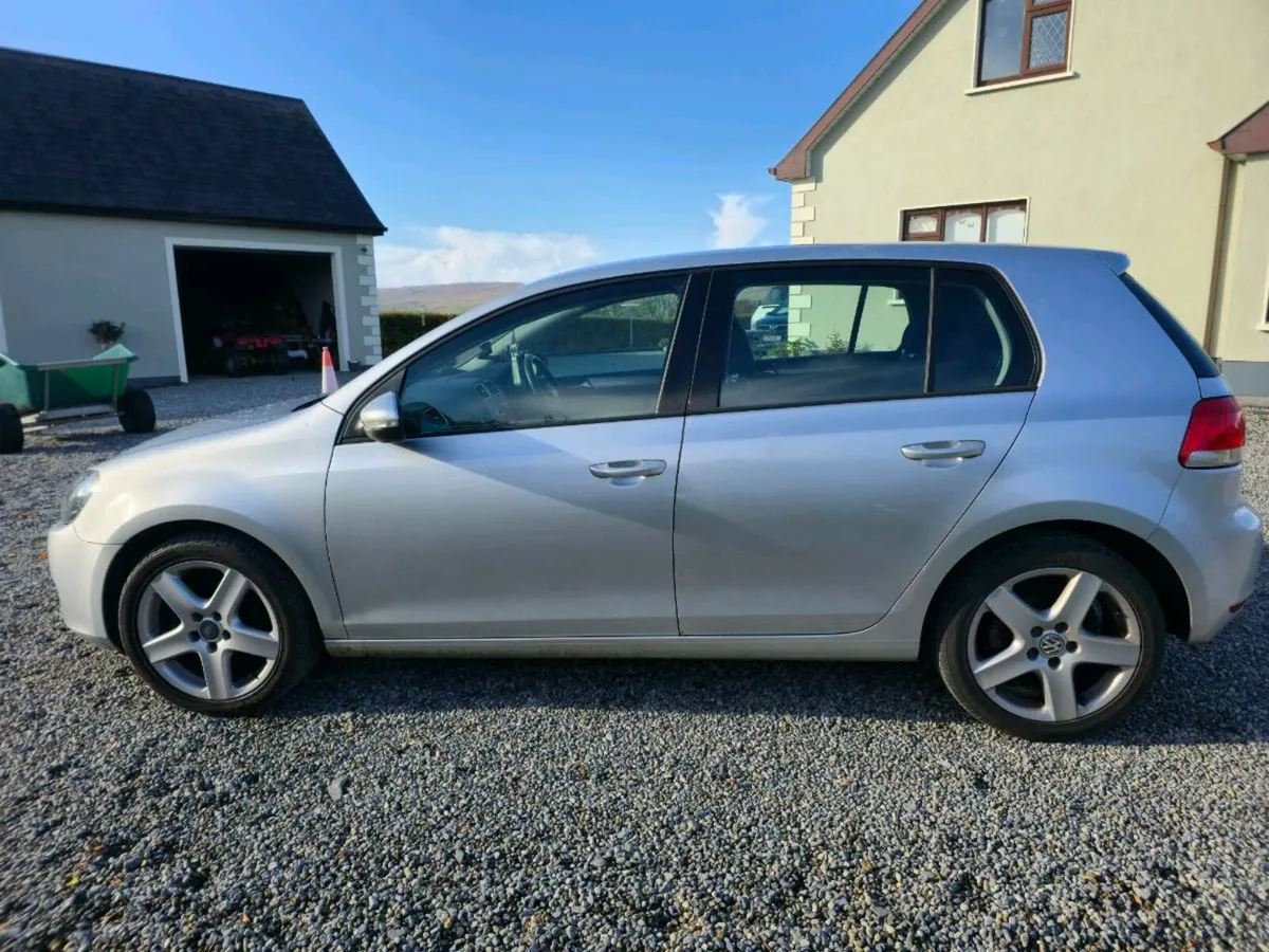 Volkswagen Golf 1.6 Diesel TDI 2012 - Image 4