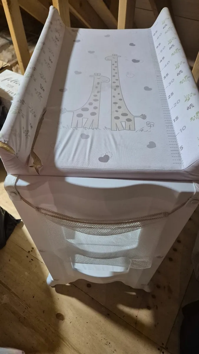 Baby changing unit - Image 2