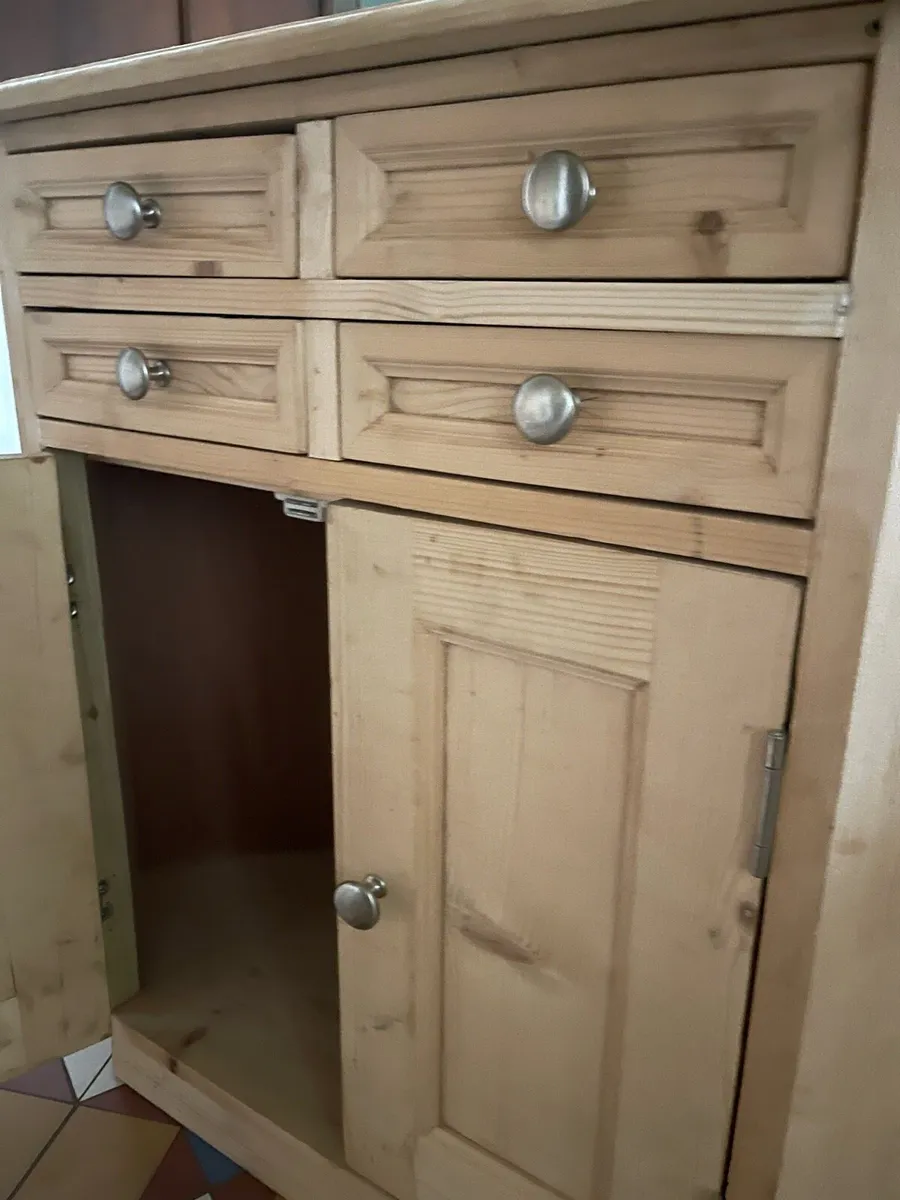 Corner cabinet - Image 1