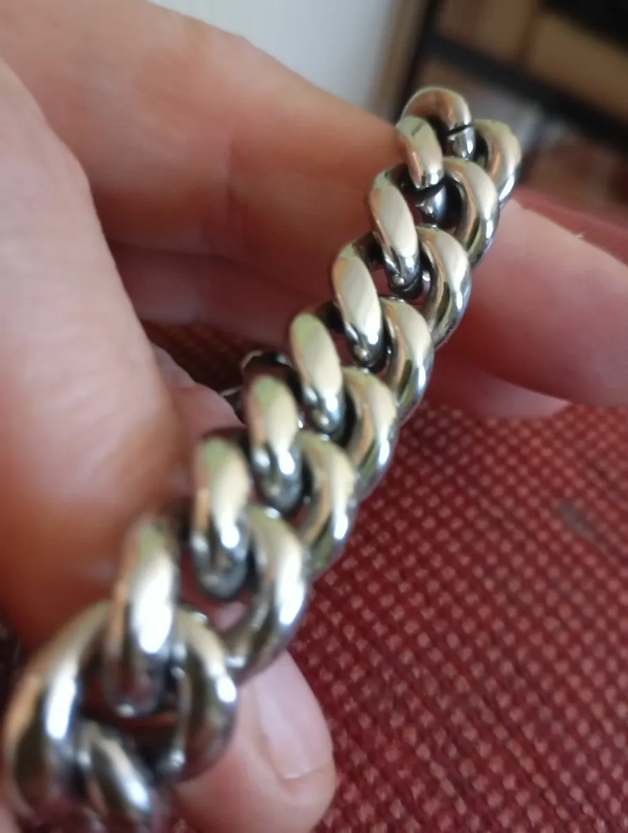 Beautiful bracelet thick heavy - Image 1
