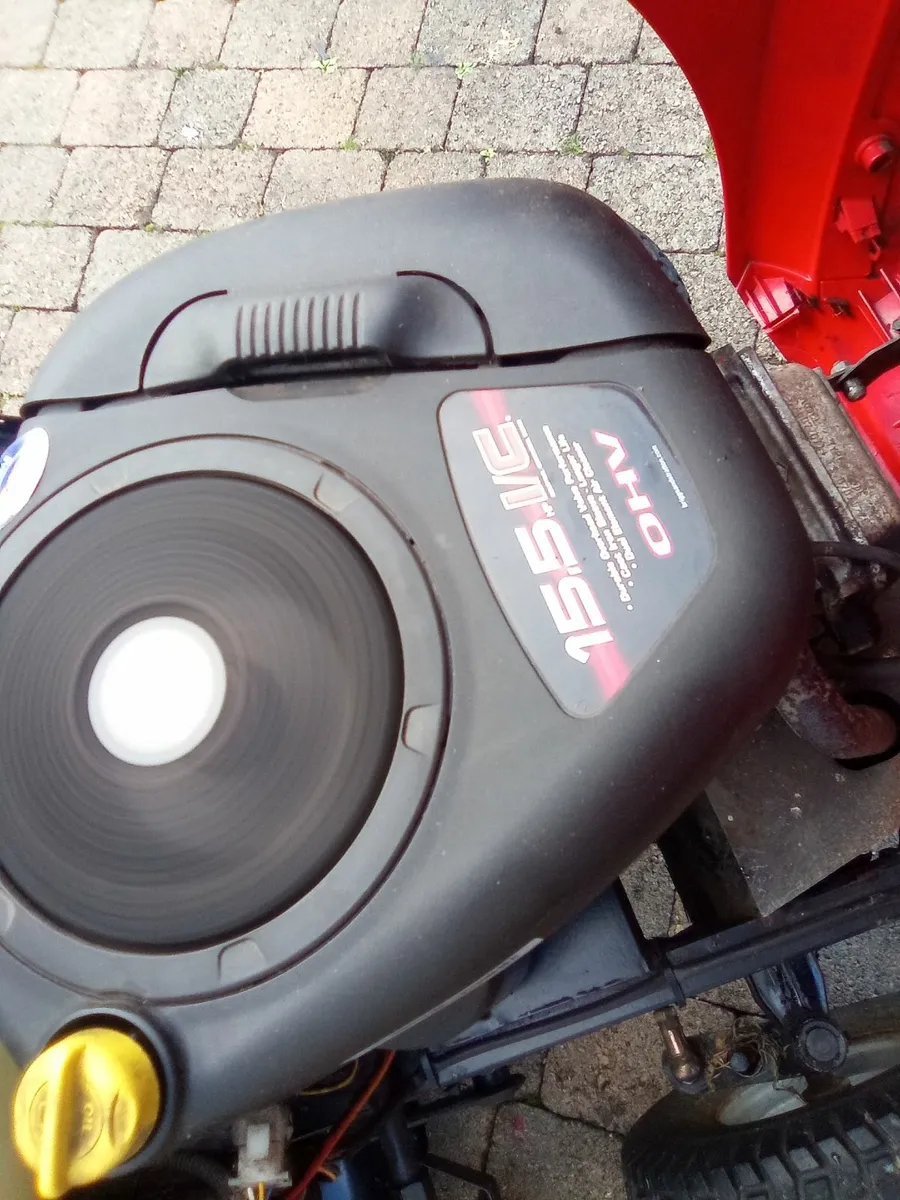 Ride on lawnmower - Image 3