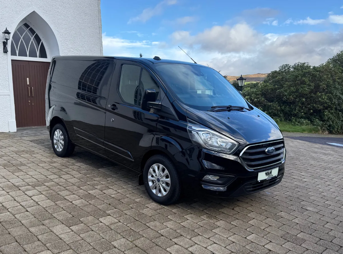 2021 (212reg) Ford Transit Custom Limited 130 SWB - Image 1
